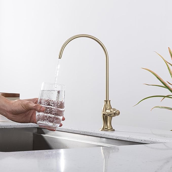 Delle Rosa Brushed Gold Drinking Water Faucet, Non-Air Gap Stainless Steel Kitchen Water Filter Faucet, Classical Water Filtration Faucet for Under Sink Water Filter System Brushed Gold（Light Gold）