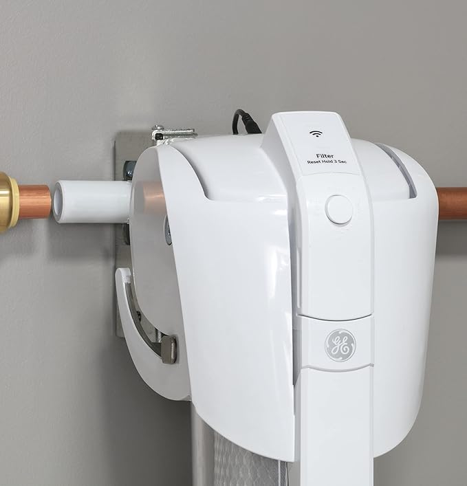 GE Smart Whole House Leak Detection Water Filtration System | Reduces Sediment, Rust & More | Install Kit Included | Filter Not Included | Replace Filter (FTHPM, FTHTM, FTHLM) Every 3 Months | GXWH70M