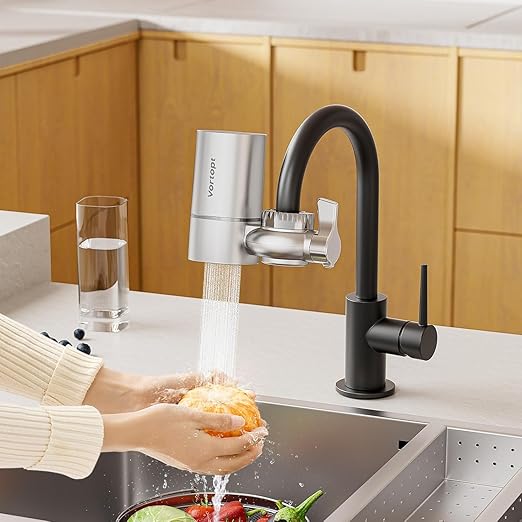 Vortopt Faucet Filter,NSF Certified,400 Gallon High Efficiency Water Purification System, Fast 99% Chlorine & Odor Removal,Modern Simple Silver with 1 Water Filter（T1-Silver）